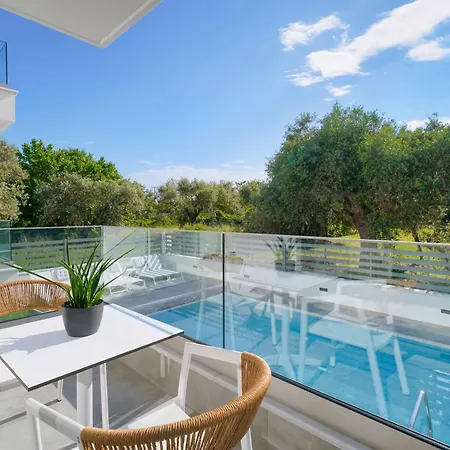 Ξενοδοχείο Nuevo *